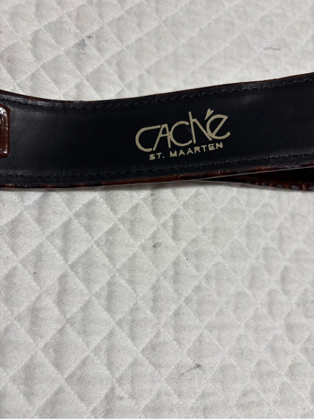 Cache St . Maarten Vintage Brown Croc-Embossed Belt with Gold-Tone Buckle - Picture 8 of 8